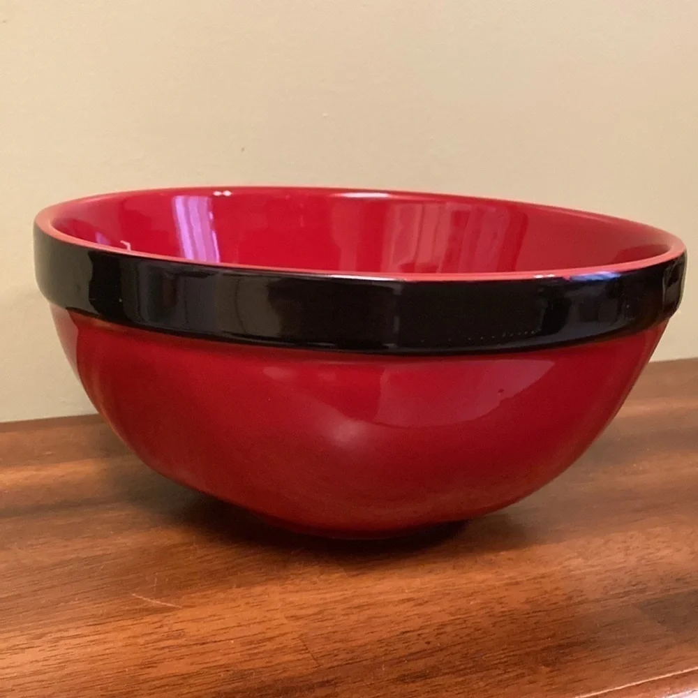 NEW!!  RAE DUNN LARGE CERAMIC SANTA'S COOKIES SANTA BELT BOWL